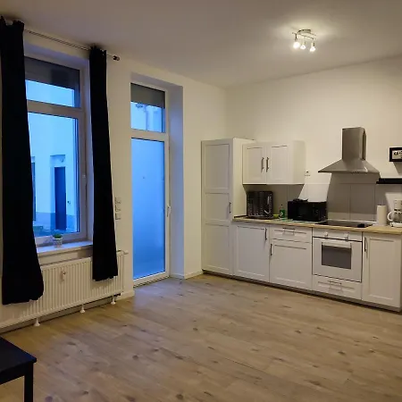 Appartement Monteurwohnung Messewohnung 5 Personen Naehe Duesseldorf *