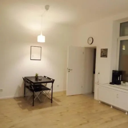 Monteurwohnung Messewohnung 5 Personen Naehe Duesseldorf Lejlighed Krefeld