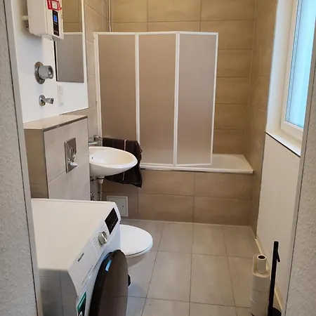 Appartement Monteurwohnung Messewohnung 5 Personen Naehe Duesseldorf *
