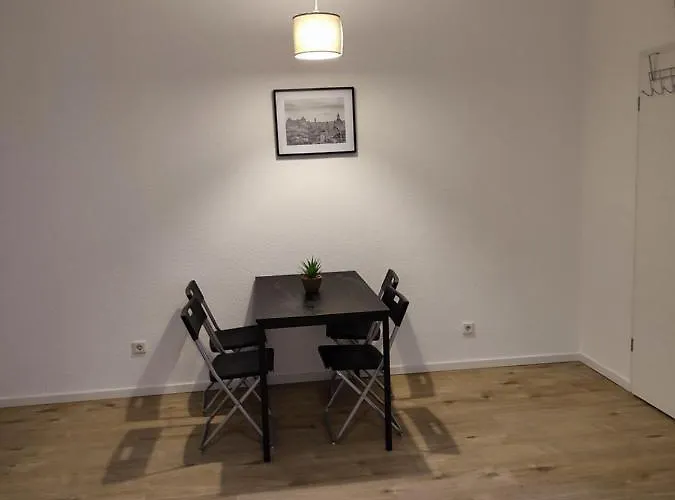 Monteurwohnung Messewohnung 5 Personen Naehe Duesseldorf 公寓